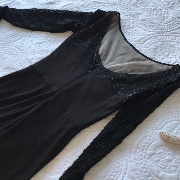 MAGGY LONDON BLACK & LACE DRESS. - Picture 5 of 8